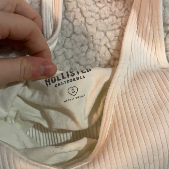Hollister Cropped Halter Top - Picture 2 of 2